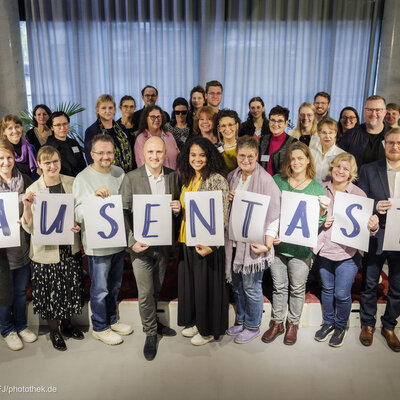 Gruppenfoto vom Fachtag des Projekts Pausentaste. 